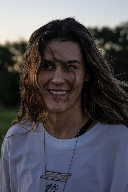 Luisa Cação as Recepcionista