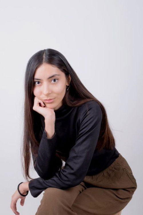 Gabriela Lucas as Diana López