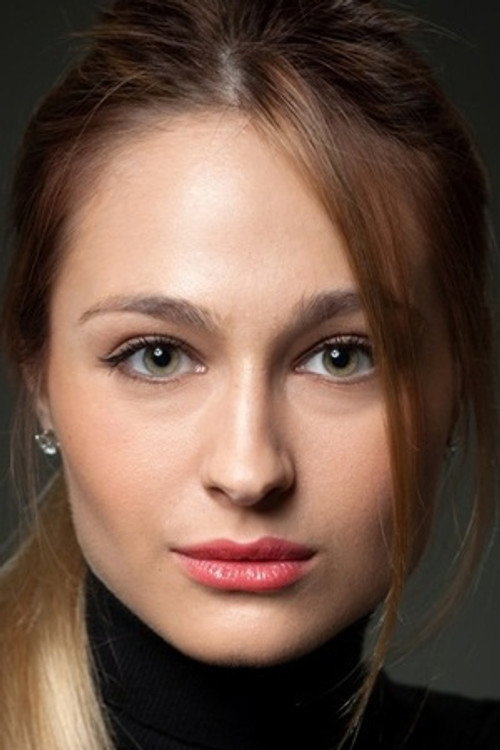 Anastasiia Tsymbalaru as Алекс Гайдай, дочь Александра