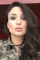 Mounira Hadj Mansour as Maryam