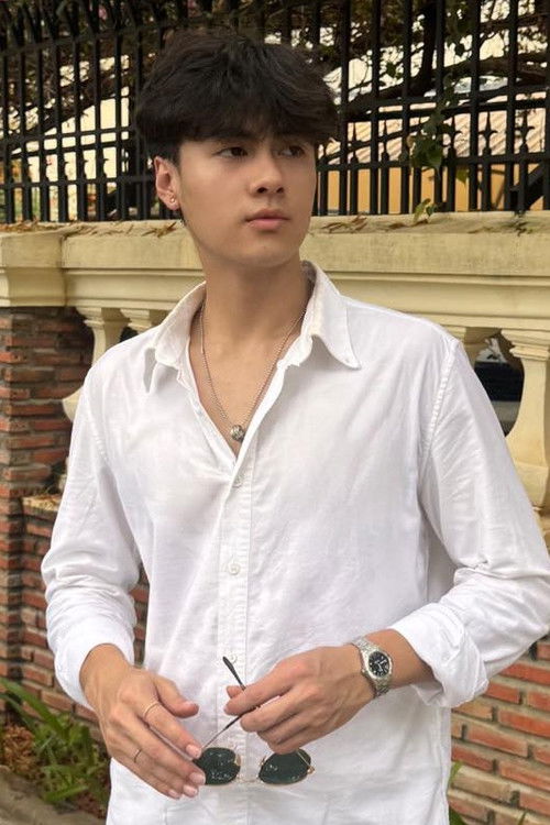 Samkhan Bun as Viphu