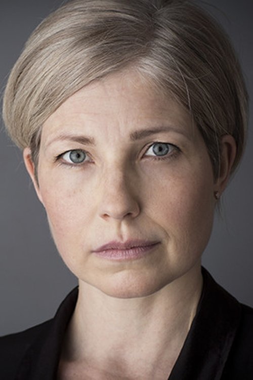 Ellen Fosti as Lina Unge