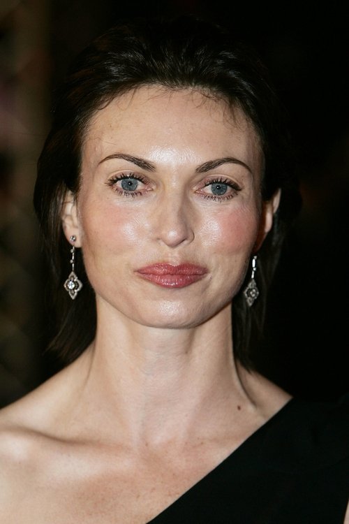 Natasha Wightman as Lavinia Meredith