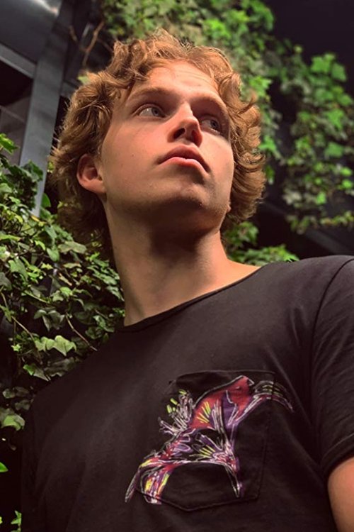 Kristian Repshus as Evensen