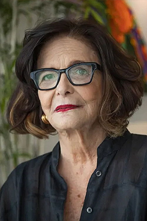 Heloísa Teixeira as Self