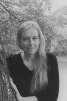 Grażyna Jabłońska as Mère Myriam