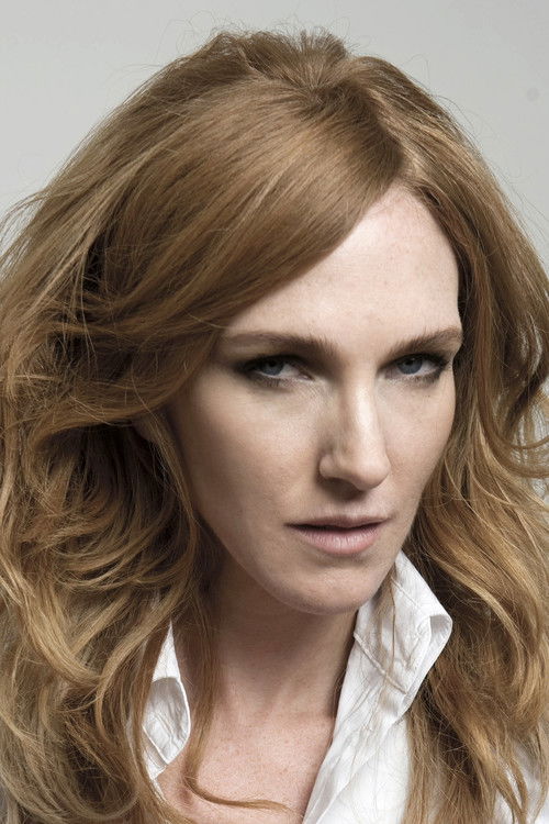 Catalina Pulido as Javiera Huidobro