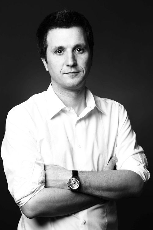 Andi Moisescu as Judge