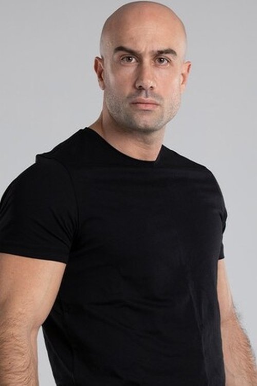 Çağrı Atakan as Kadir