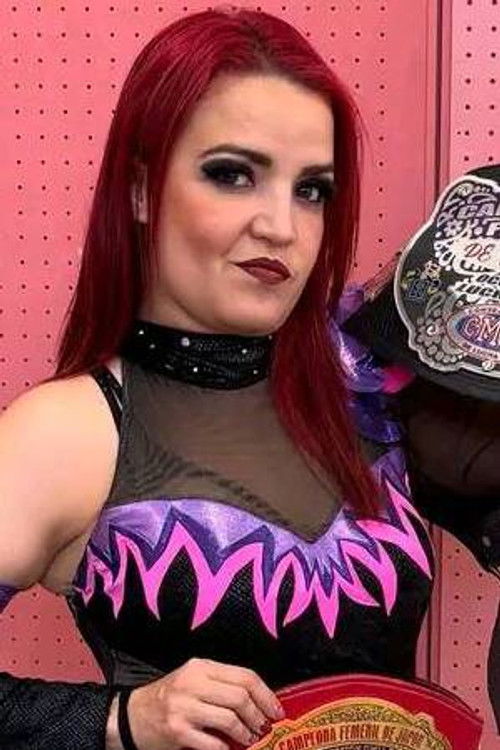 Joana Jiménez Hernández as Dark Silueta