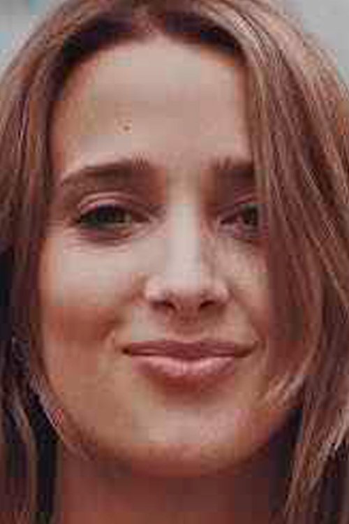 Corina Randazzo as Merche