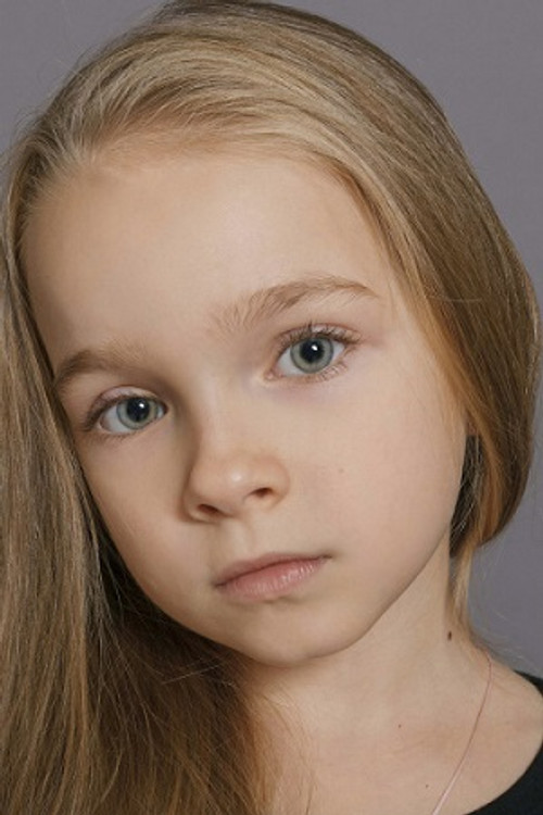 Masha Surikova as Ignat's daughter