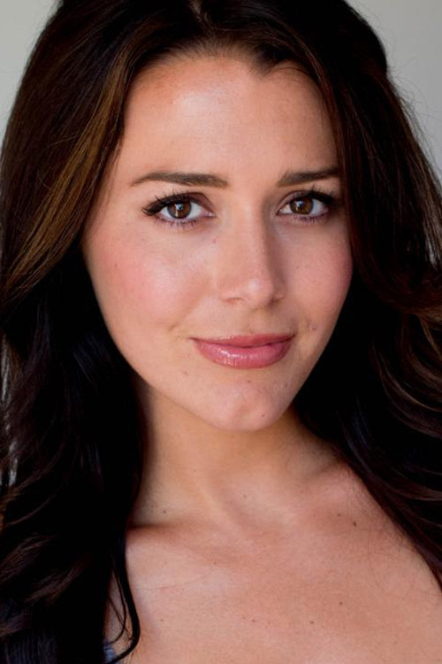 Chloe Kirby as Maya Garza