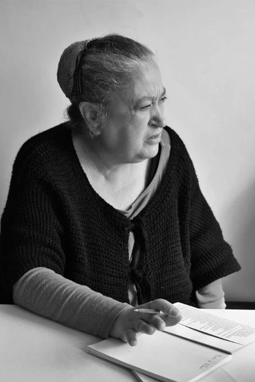 Regina Guimarães as Rosa