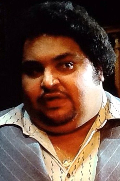 Ahmed El Shenawi as Therapist