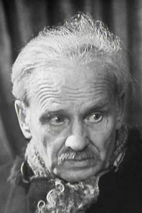 Valentin Dmitriyev as Иван Михайлович