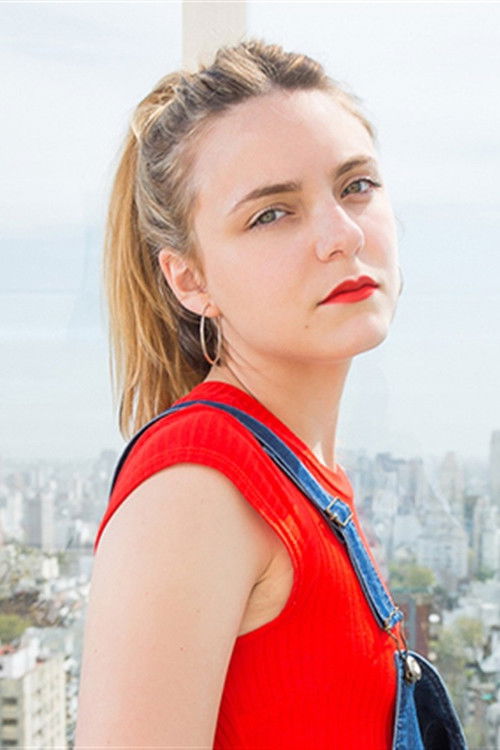 Eva Carmen Jarriau as Anna