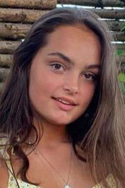 Annika Holm Remmer as Ester