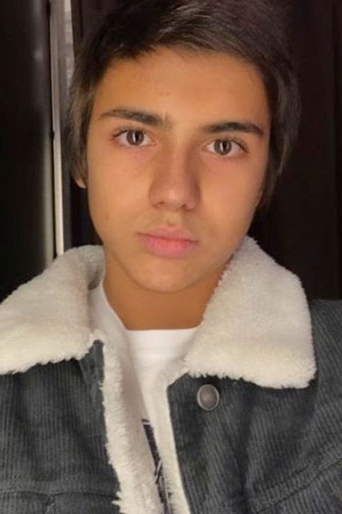 Lourenço Serrão as Leandro