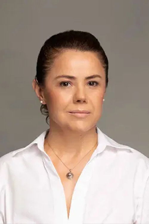 Özgür Kaymak as Gönül
