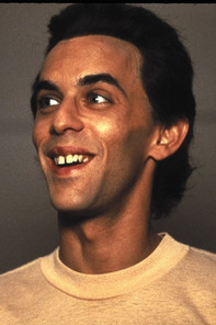 Don Keith Opper as SAM-104 (voice) (uncredited)