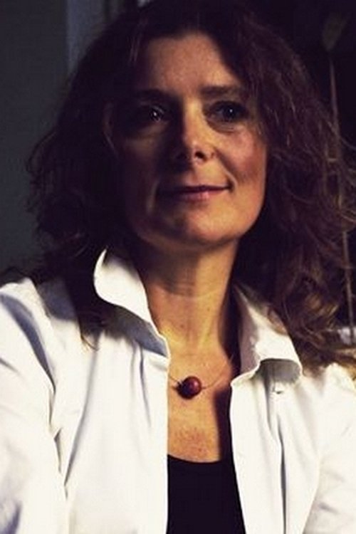 Małgorzata Flegel-Siedler as Krysia, bratowa Ediego