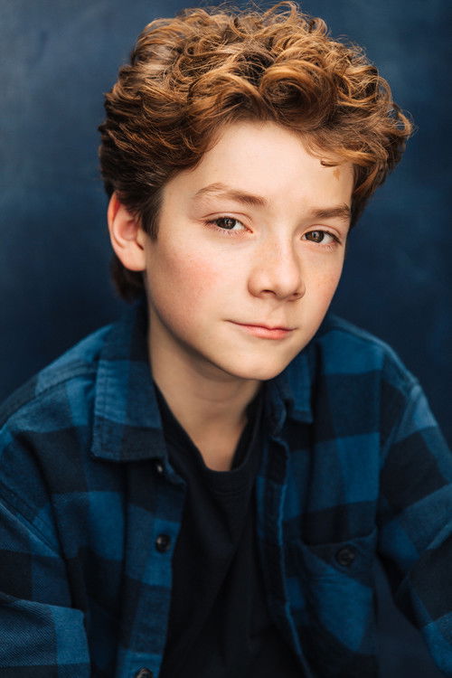 Mateo Castel as Zach Gurdle