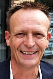 Claus Dreyer as Claus Dreyer