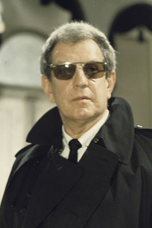 Ullrich Haupt as General Forman