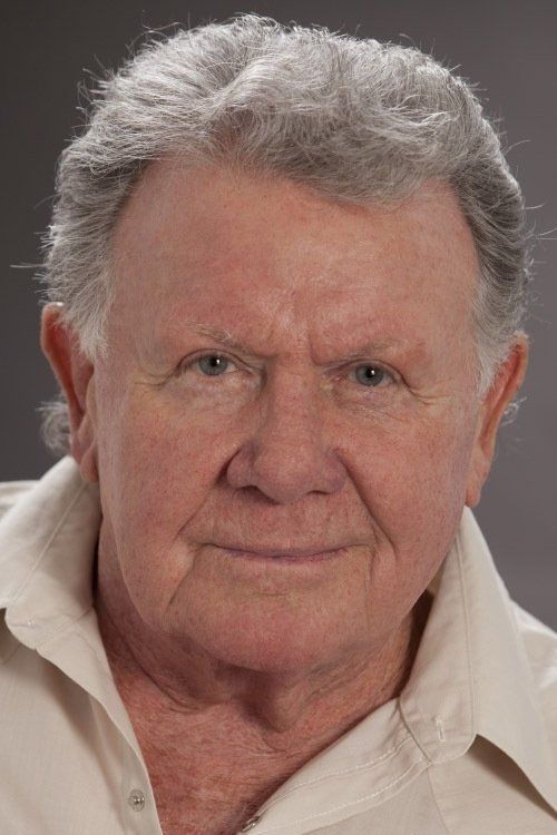 Chuck Hicks as Kingsize