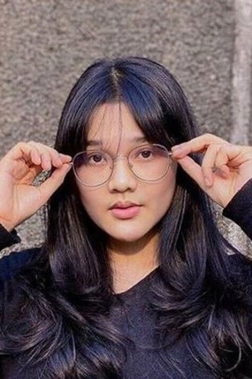 Sherina Klasika as Hanifah