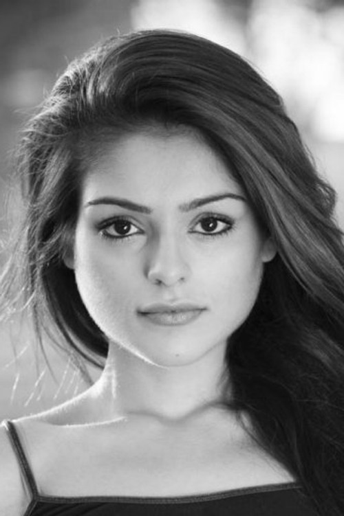 Mandi Sidhu as Receptionist 2