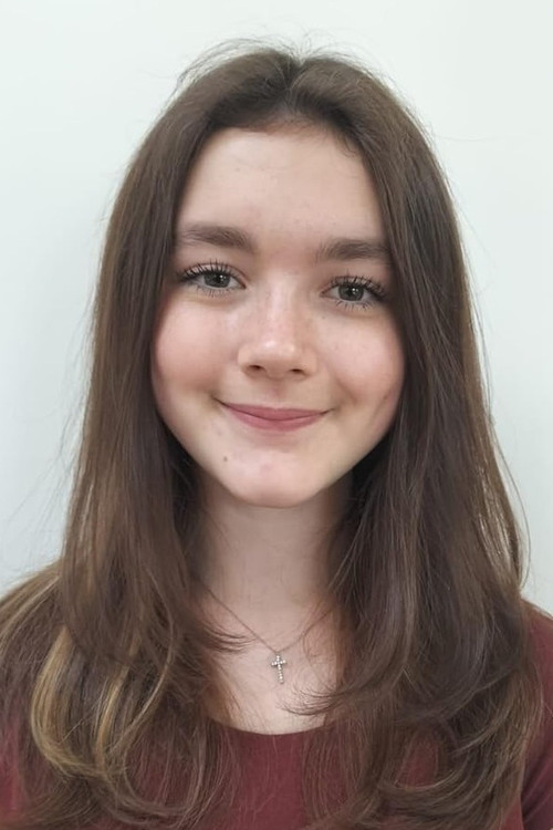 Catriona McArthur as Sharon (13)