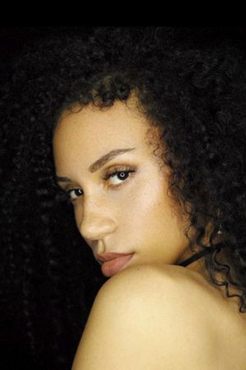 Sigh Bleu as Jessica