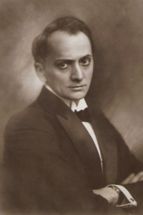 Theodor Loos as Josaphat