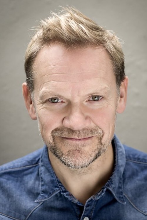 Nick Haverson as Photographer