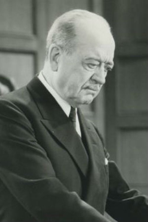 Walter Walker as Dr. Clark