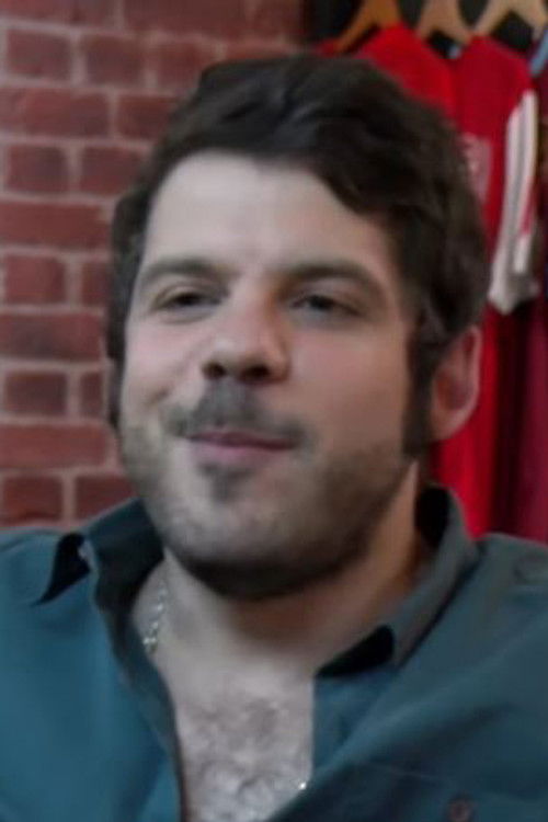 Javi Torres as Carlos Comesaña