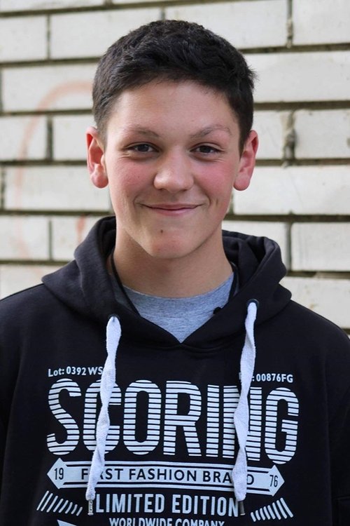 Lum Veseli as Arsim Zeneli