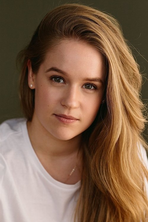 Loora-Eliise Kaarelson as Triin Arrak