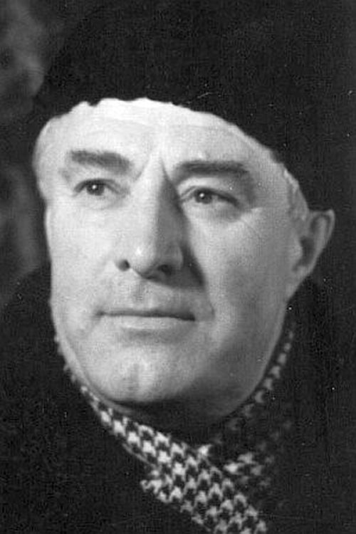 Sergey Papov as General Belozyorov