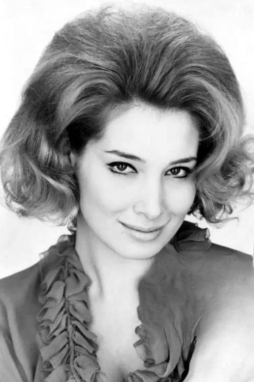 Annabella Incontrera as Carmela Sparapaoli