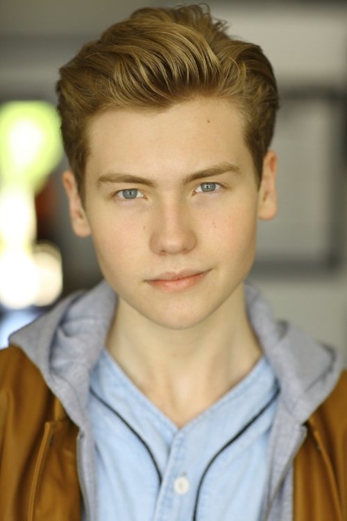 Benny Thrasher as Jason