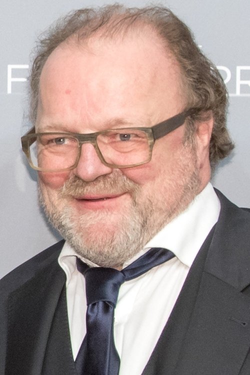 Stefan Arndt as Pfarrer