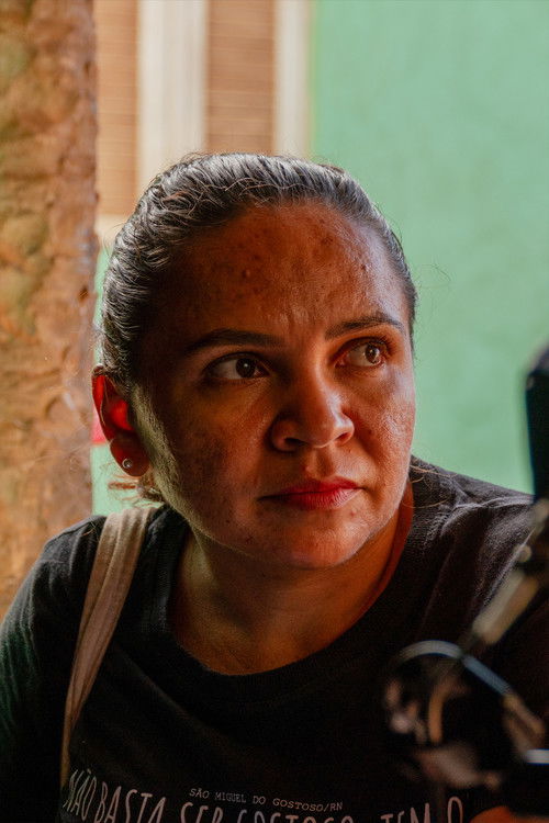 Juliana Bezerra as Irmã de Duda