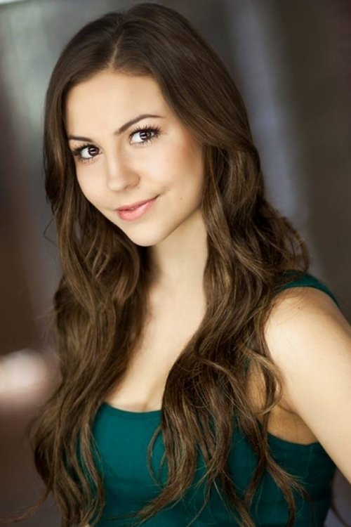 Joelle Farrow as Maisy