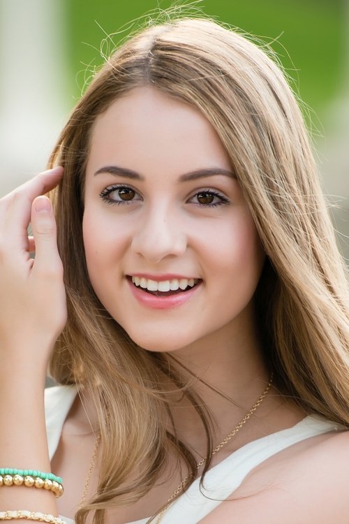 Gabrielle Valladares as Emma