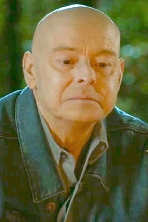 Rob Garrison as Eddie