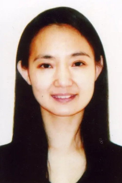 盖一坤 as 杨薇薇的母亲