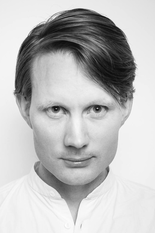 Andy Hazel as Thomas